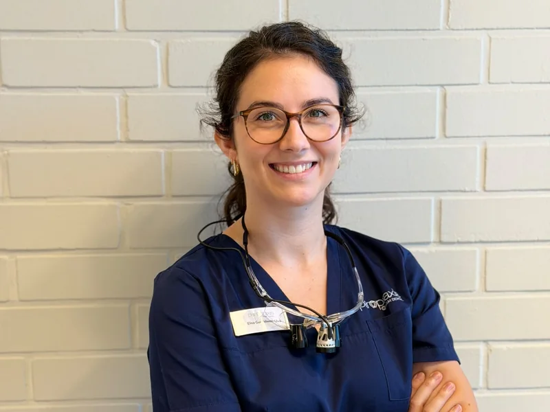 Dr. Elisa Gundelwein Silva, Zahnärztin in unserer Praxis in Hamburg Mundsburg